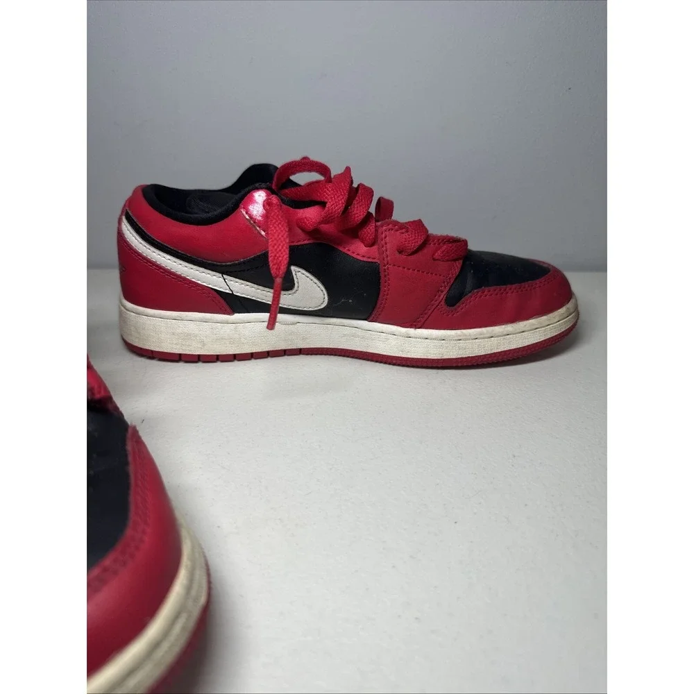 Nike Boys‎ Air Jordan 1 Low 553560-061 Red Casual Shoes Sneakers Size 6.5Y